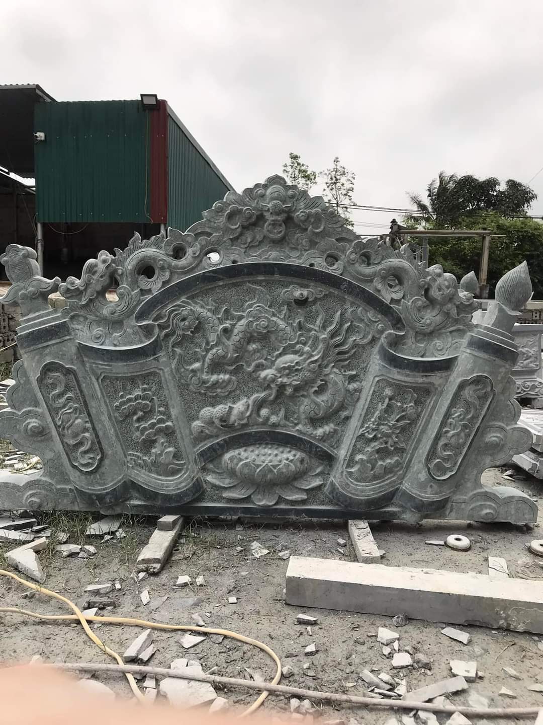 Cuốn Thư Đá - CTD04