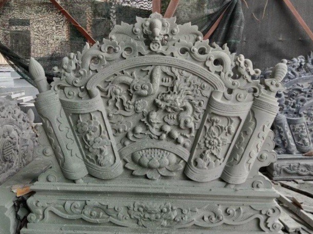 Cuốn Thư Đá - CTD08