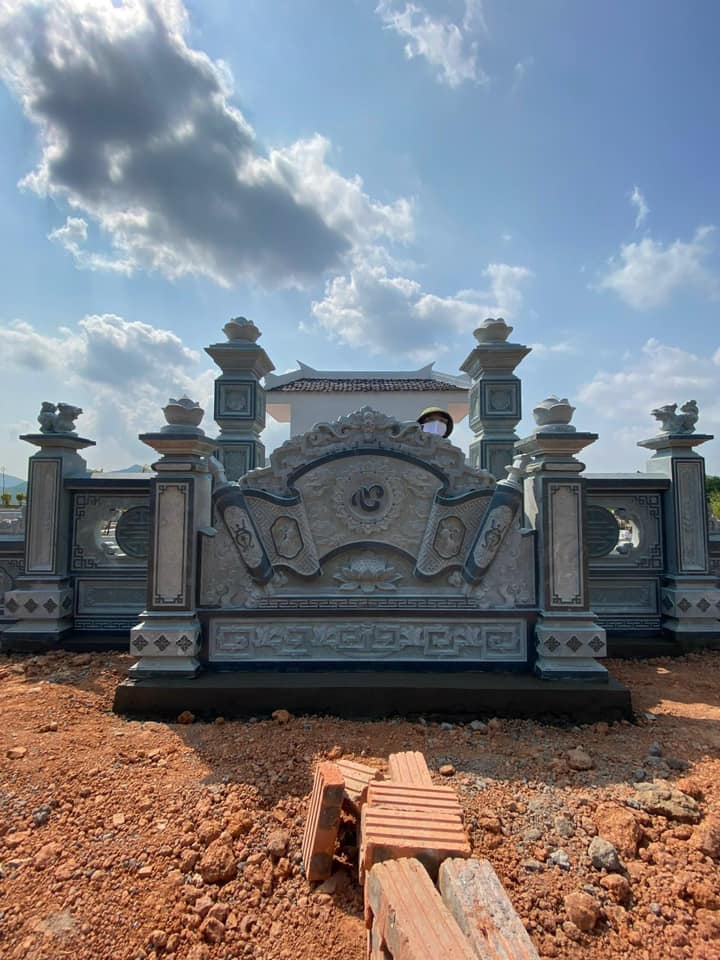 Cuốn Thư Đá - CTD10