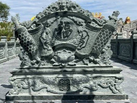 Cuốn Thư Đá - CTD18