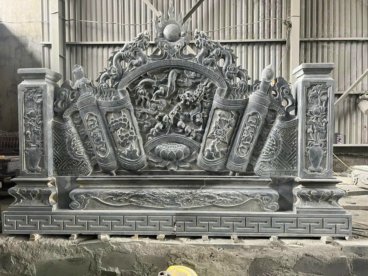 Cuốn Thư Đá - CTD25