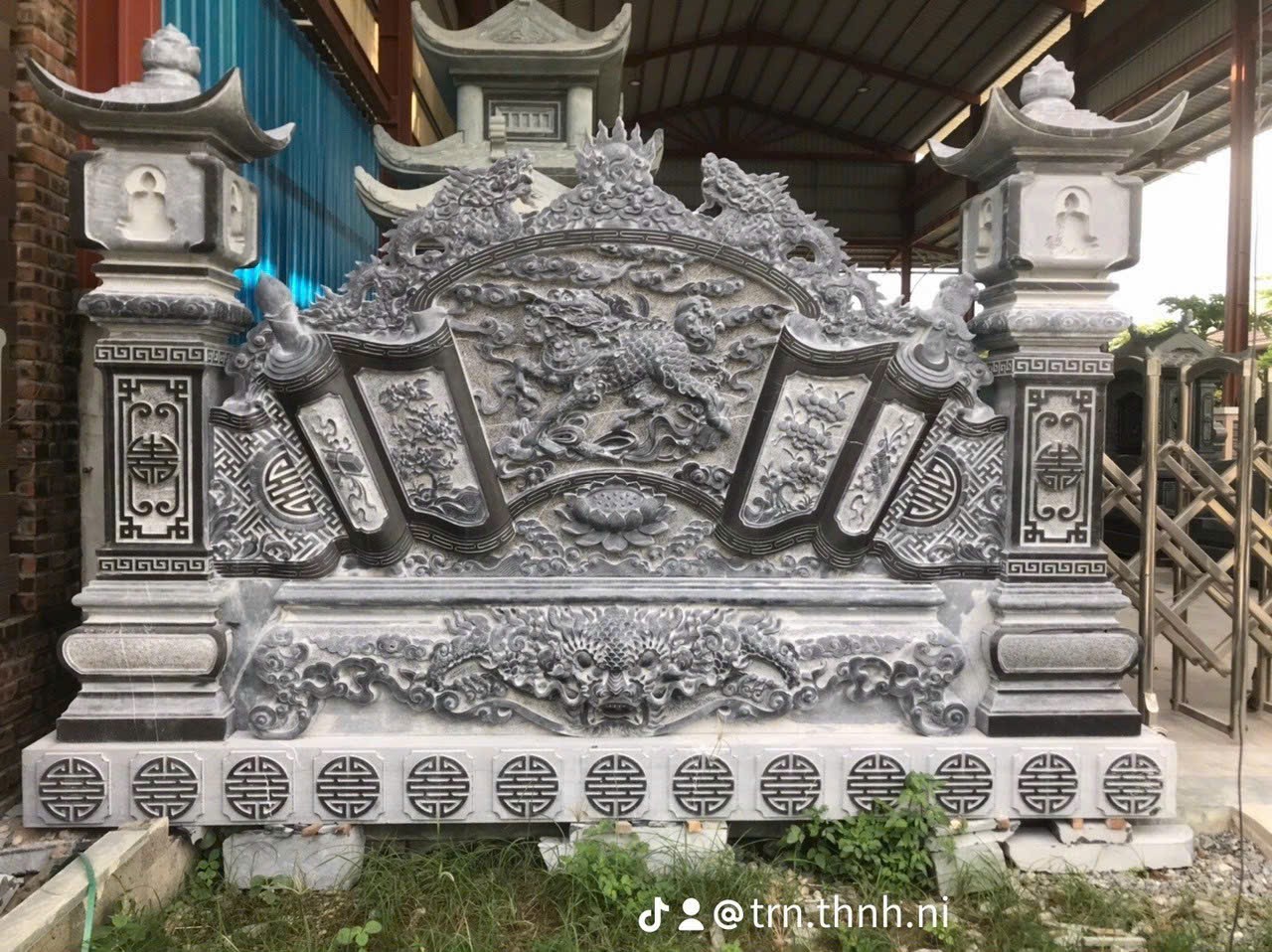 Cuốn Thư Đá - CTD26