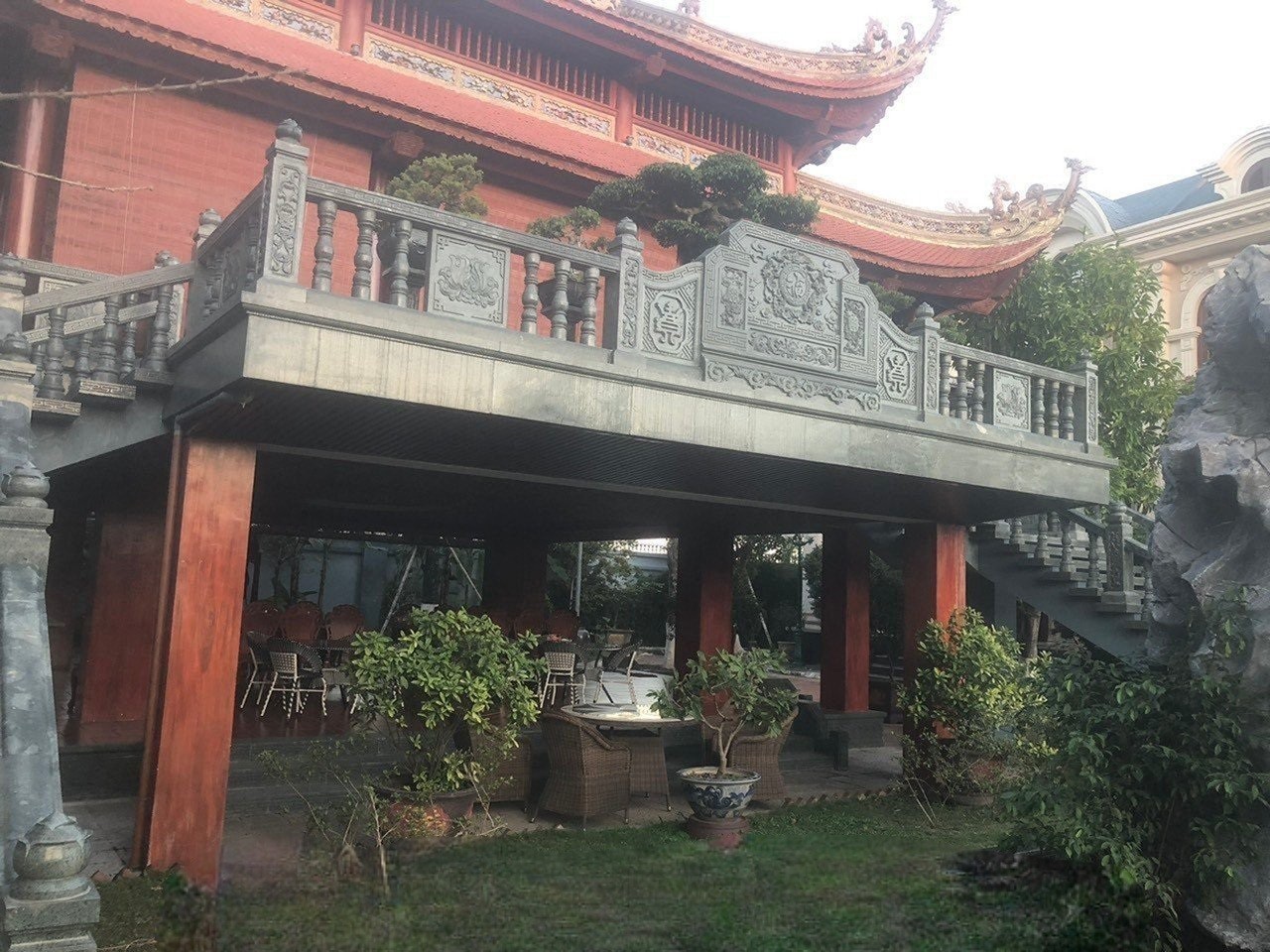 Cuốn Thư Đá - CTD39