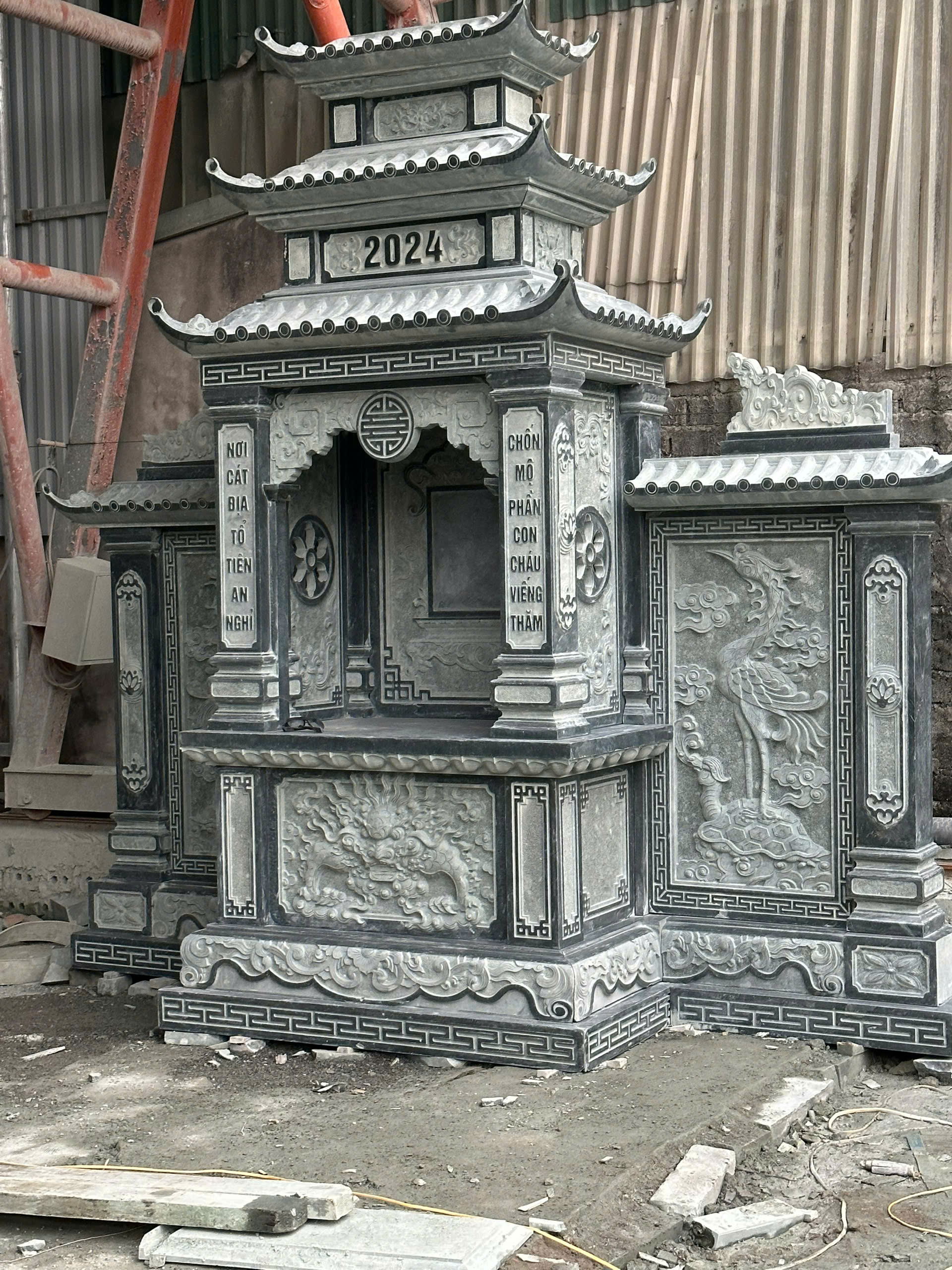 Lăng Thờ Đá - LTD08