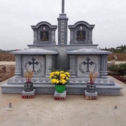 Mộ Đá Công Giáo - MCG04