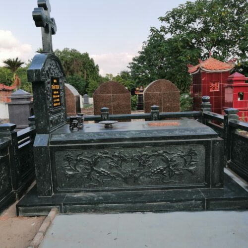 Mộ Đá Công Giáo - MCG09