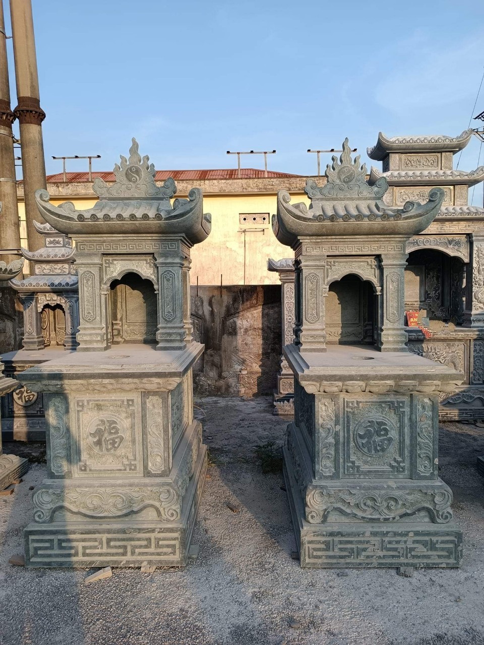 Mộ Đá 1 Mái - M1M10