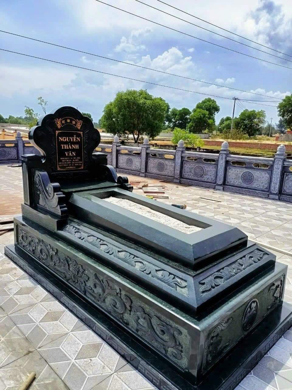 Mộ Không Mái - MKM53